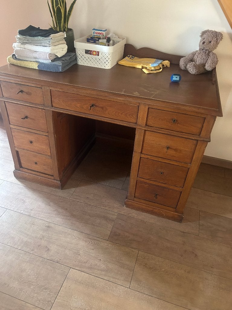 ANTIEK HOUTEN BUREAU, Antiek, Ophalen, Gebruikt