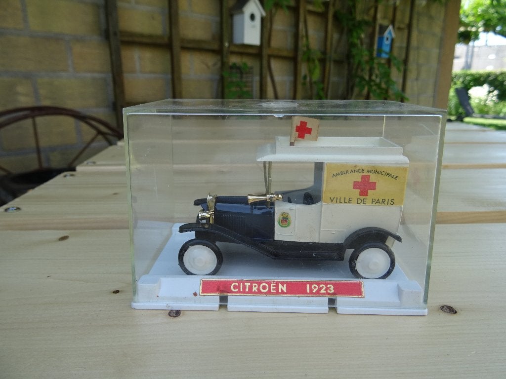 1923 Citroën B2 ambulance - Safir - 1/43, Enlèvement ou Envoi, Comme neuf, Voiture