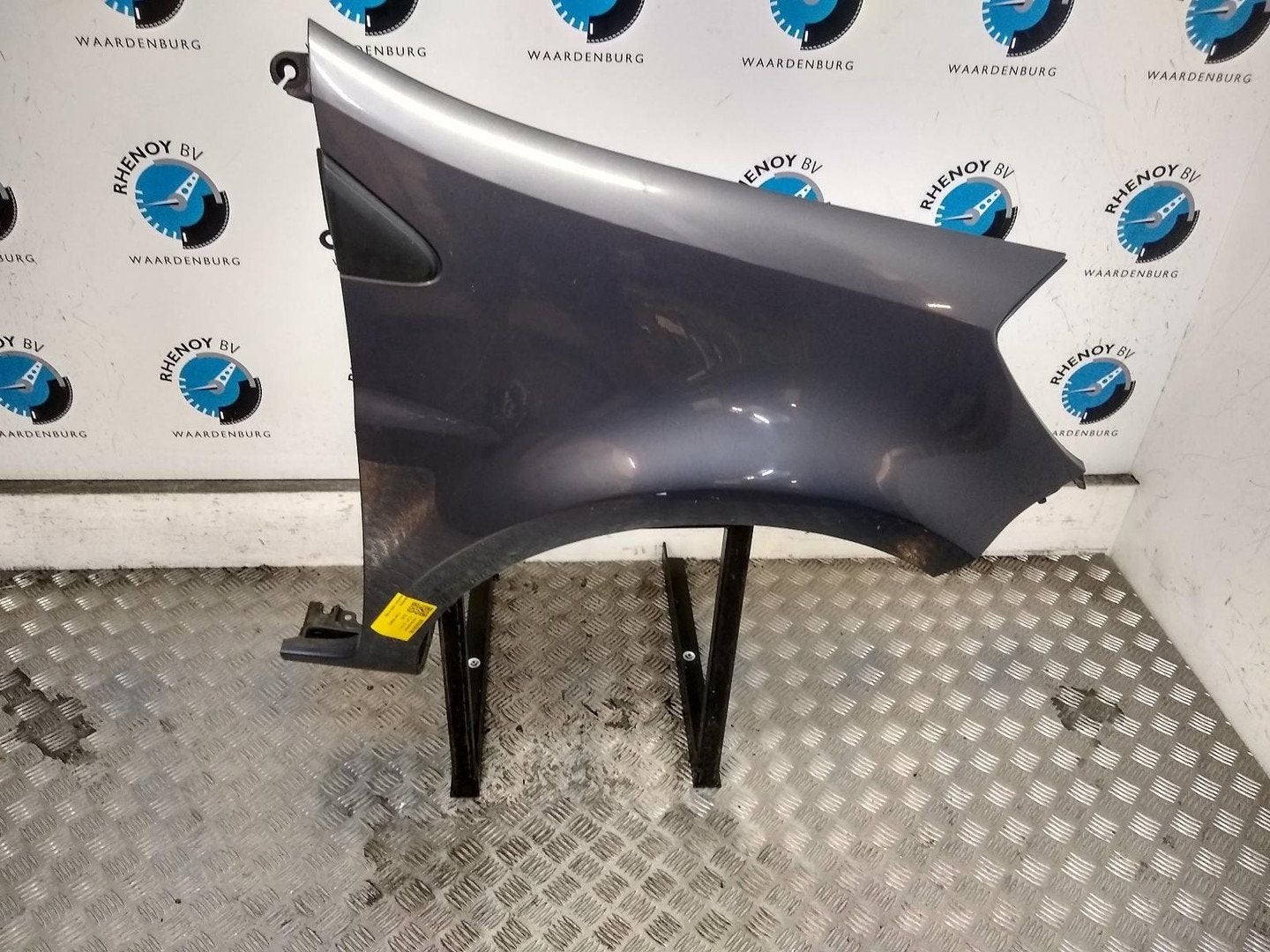 RENAULT CLIO VOORSCHERM R 2007, Auto-onderdelen, Ophalen of Verzenden, Gebruikt, Stiba lid