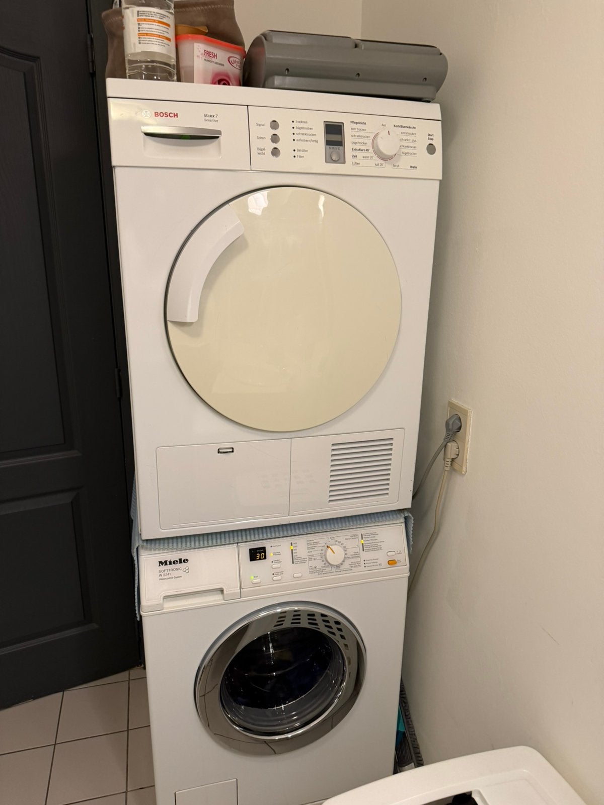 Miele wasmachine + Bosch droogkast in zeer goede staat, Elektronische apparatuur, Ophalen, Anti-kreukfase, Zo goed als nieuw, 85 tot 90 cm