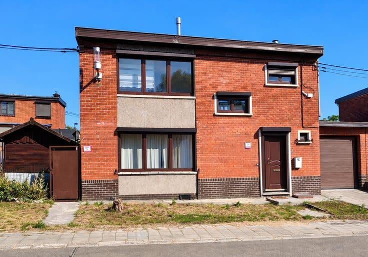 Maison lumineuse à gosselies (type 4 façades) - 3CH + Bureau, Immo, 125 m², Charleroi, Maison de coin, Charleroi