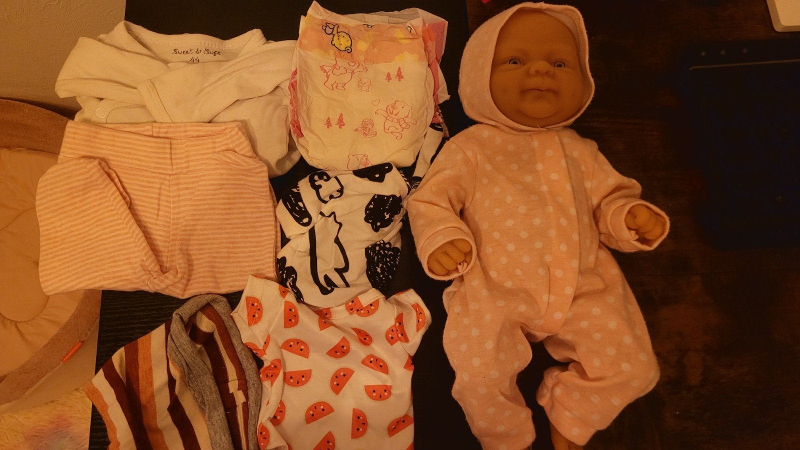 Siliconen babypop (meisje) met kleding–€8, Enlèvement