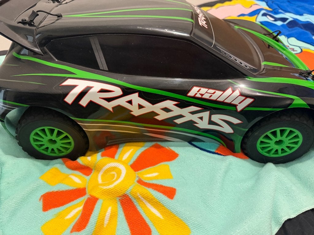 Rc traxxas rally  brushless, Enlèvement, Comme neuf