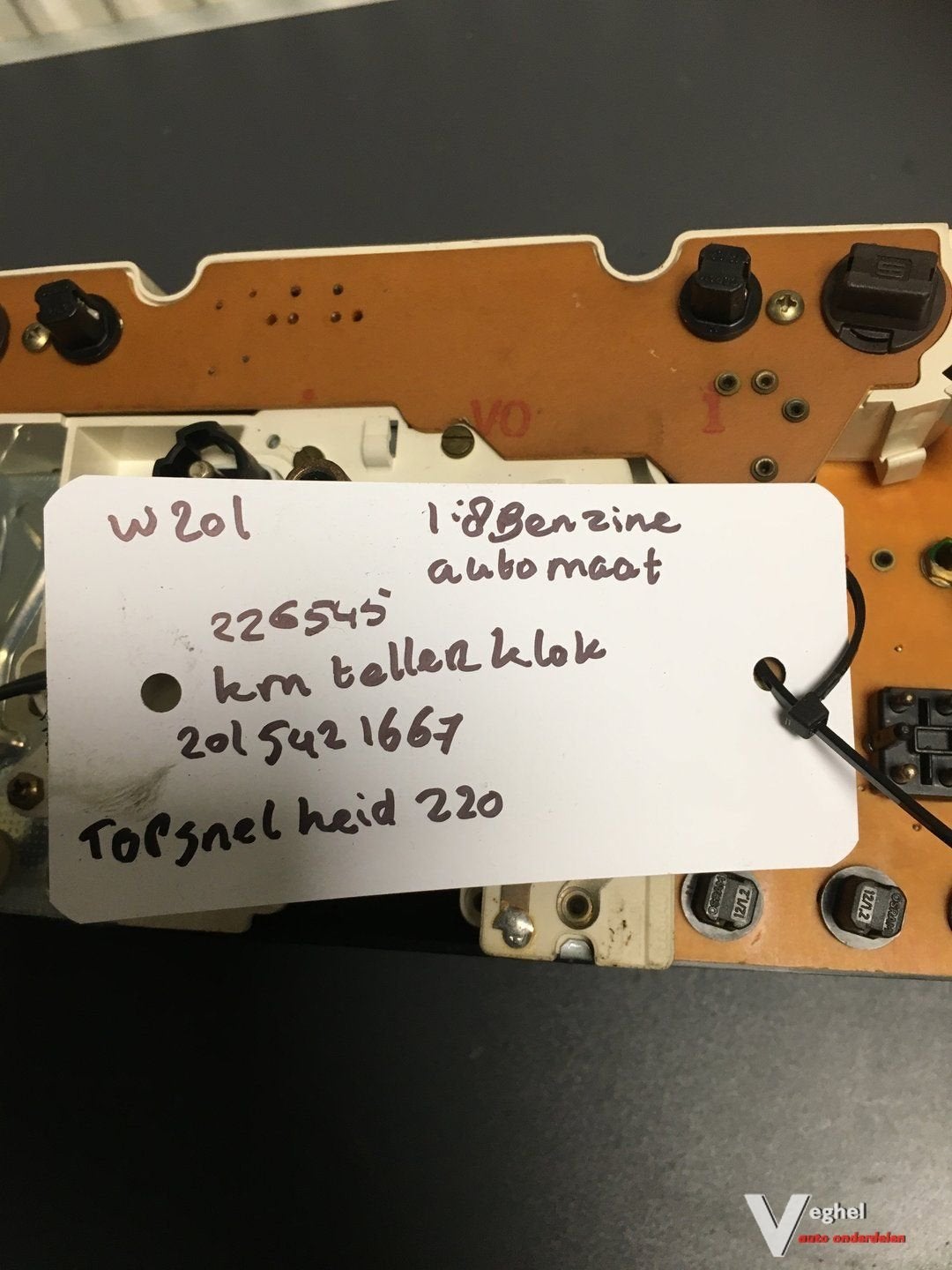 Mercedes W201 1.8 Benzine Automaat   Km Tellerklok, Gebruikt, -, -, Ophalen of Verzenden
