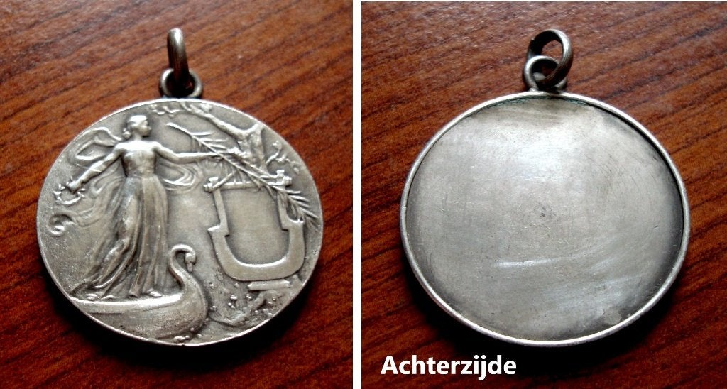 Onbekende zilveren medaille met vrouw op gondel, Verzenden, Zilver