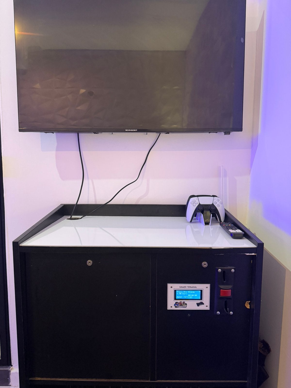 Playstation kast met geldlade, Ophalen