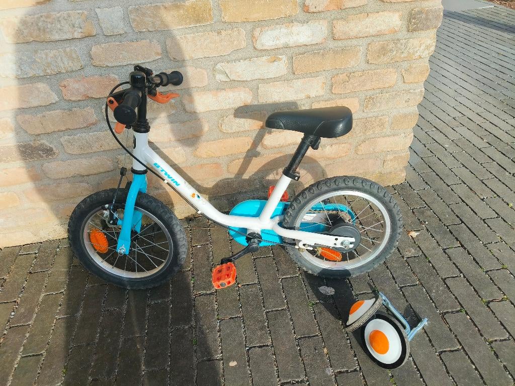 Eerste fietsje Btwin, Fietsen en Brommers, Fietsen | Kinderfietsjes, Ophalen, Schijfrem, B-twin, Zijwieltjes
