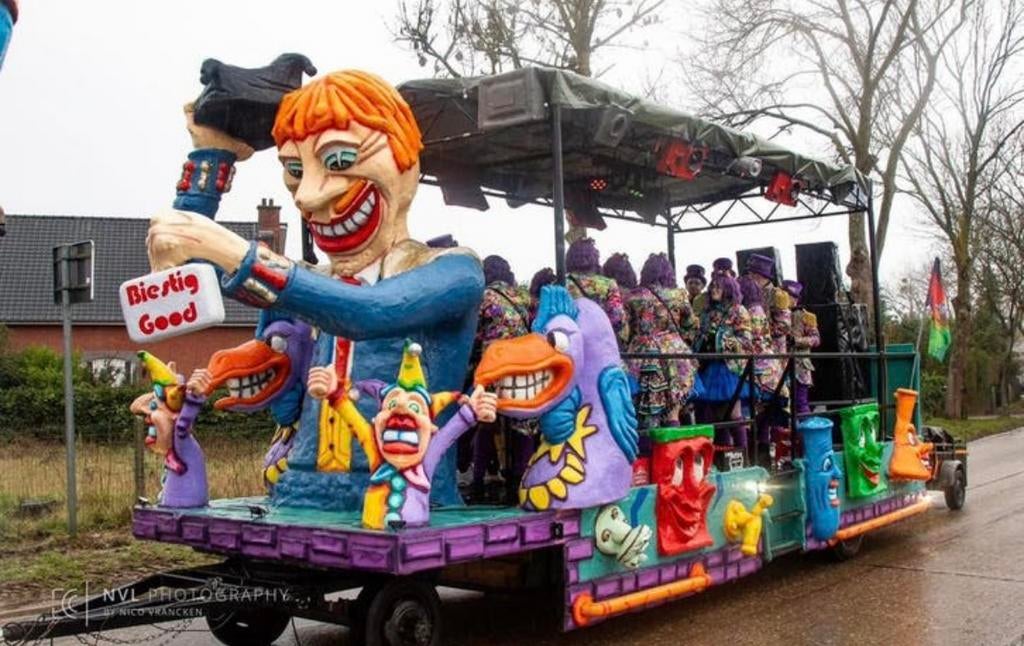 Carnavalswagen te koop