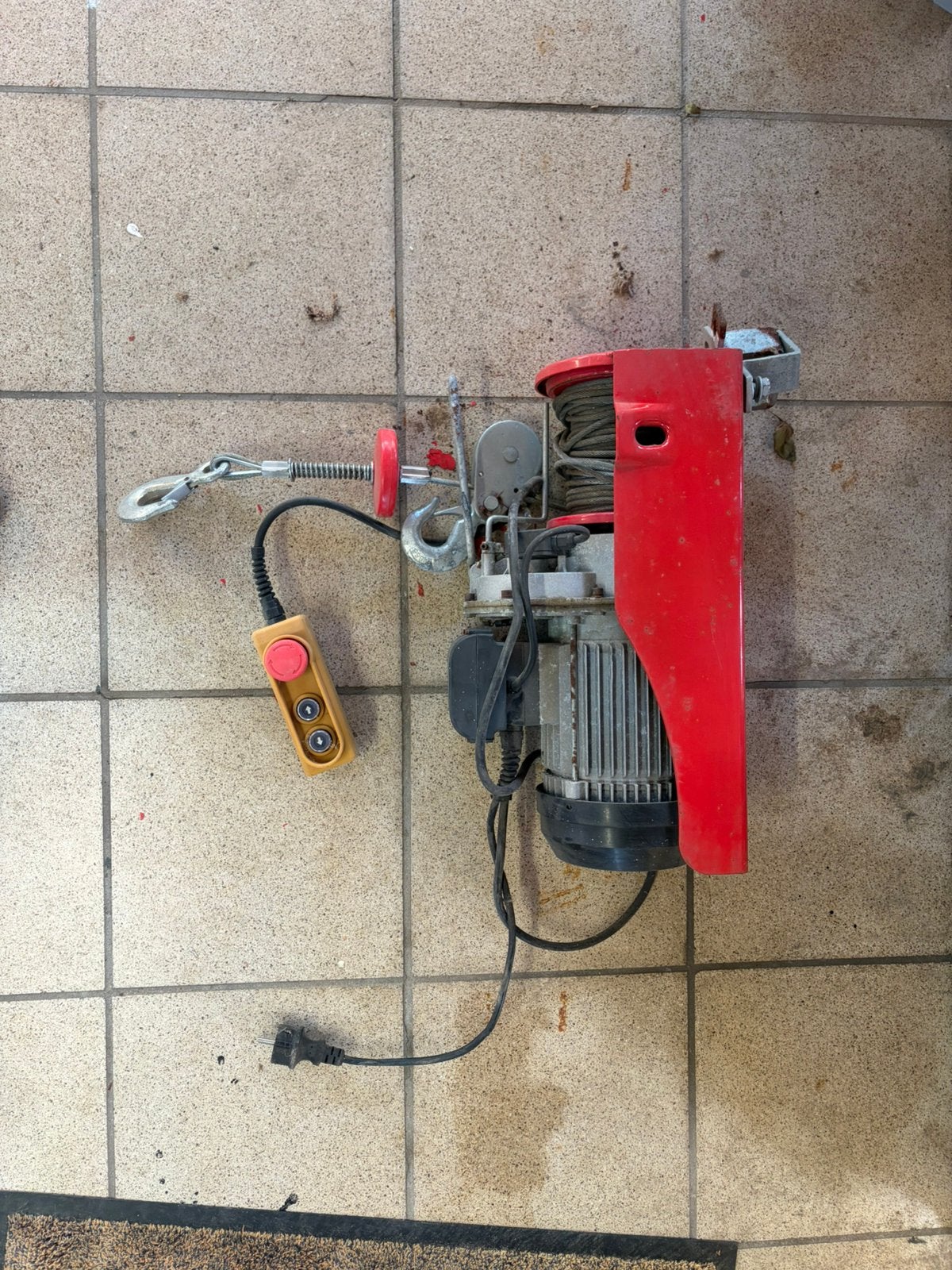Electrische lier 800kg, Ophalen, Zo goed als nieuw