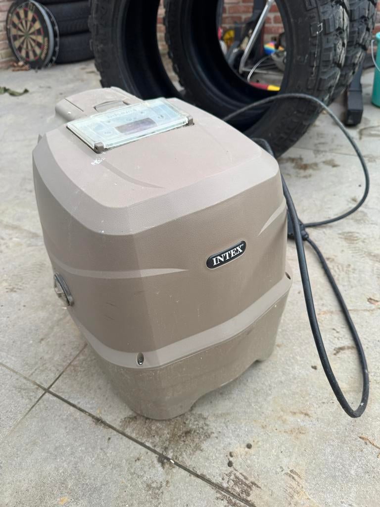 motor jacuzzi intex, Ophalen, Zo goed als nieuw
