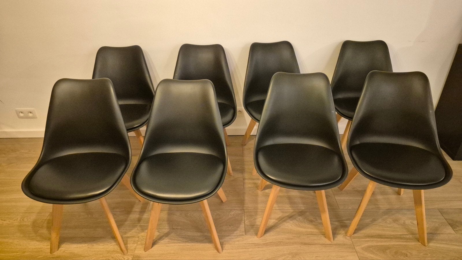 Lot de 8 chaises scandinaves noir et bois, Comme neuf, Enlèvement, Cinq, Six Chaises ou plus, Scandinave
