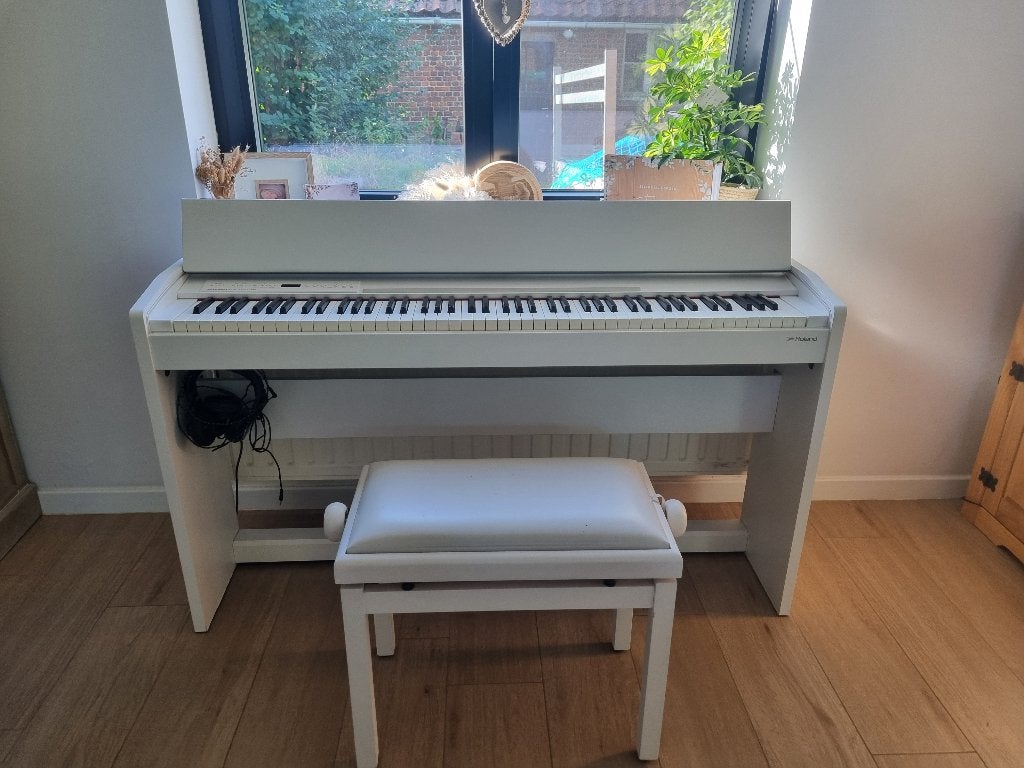 Piano, Muziek en Instrumenten, Ophalen, Zo goed als nieuw, Wit, Piano