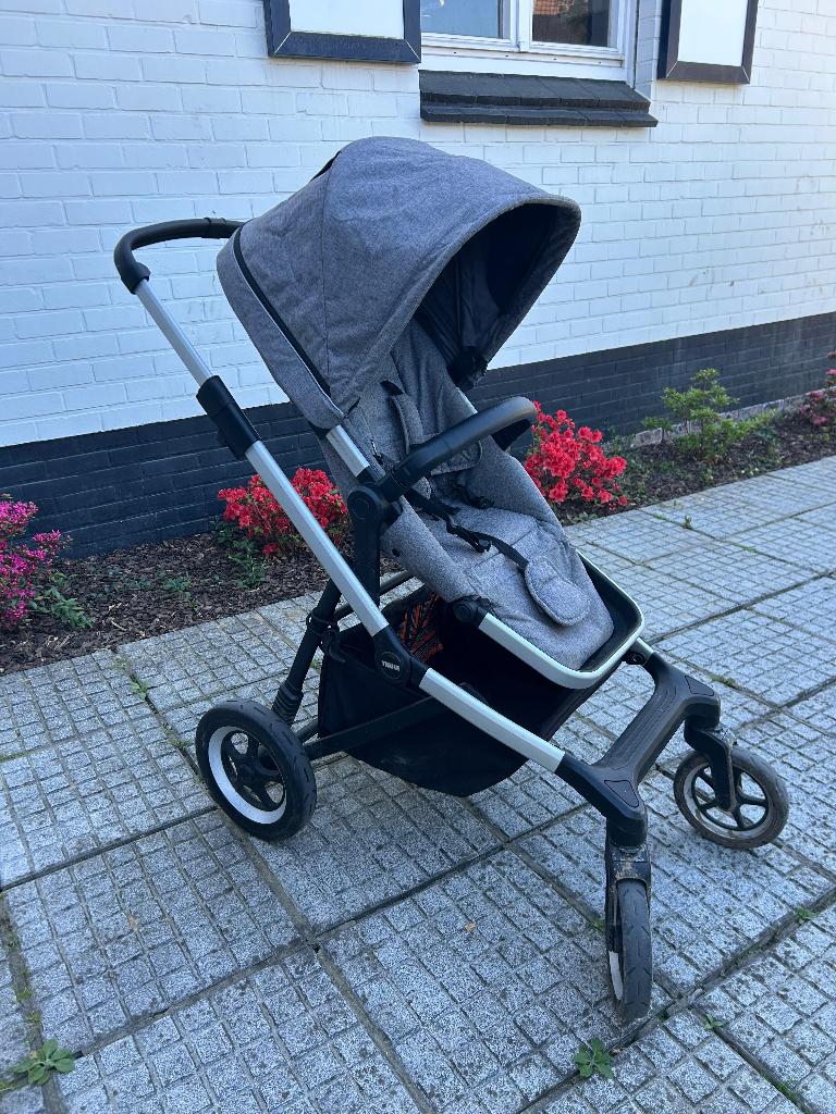 Poussette Thule Sleek (Gris chiné) - Confortable et Robuste, Enfants & Bébés, Poussettes & Combinaisons, Autres marques, Enlèvement