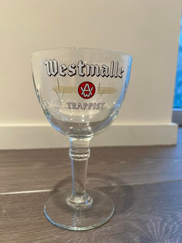 Plusieurs verres Westmalle Trappist, dont 2 types, Enlèvement ou Envoi, Neuf, Verre à bière