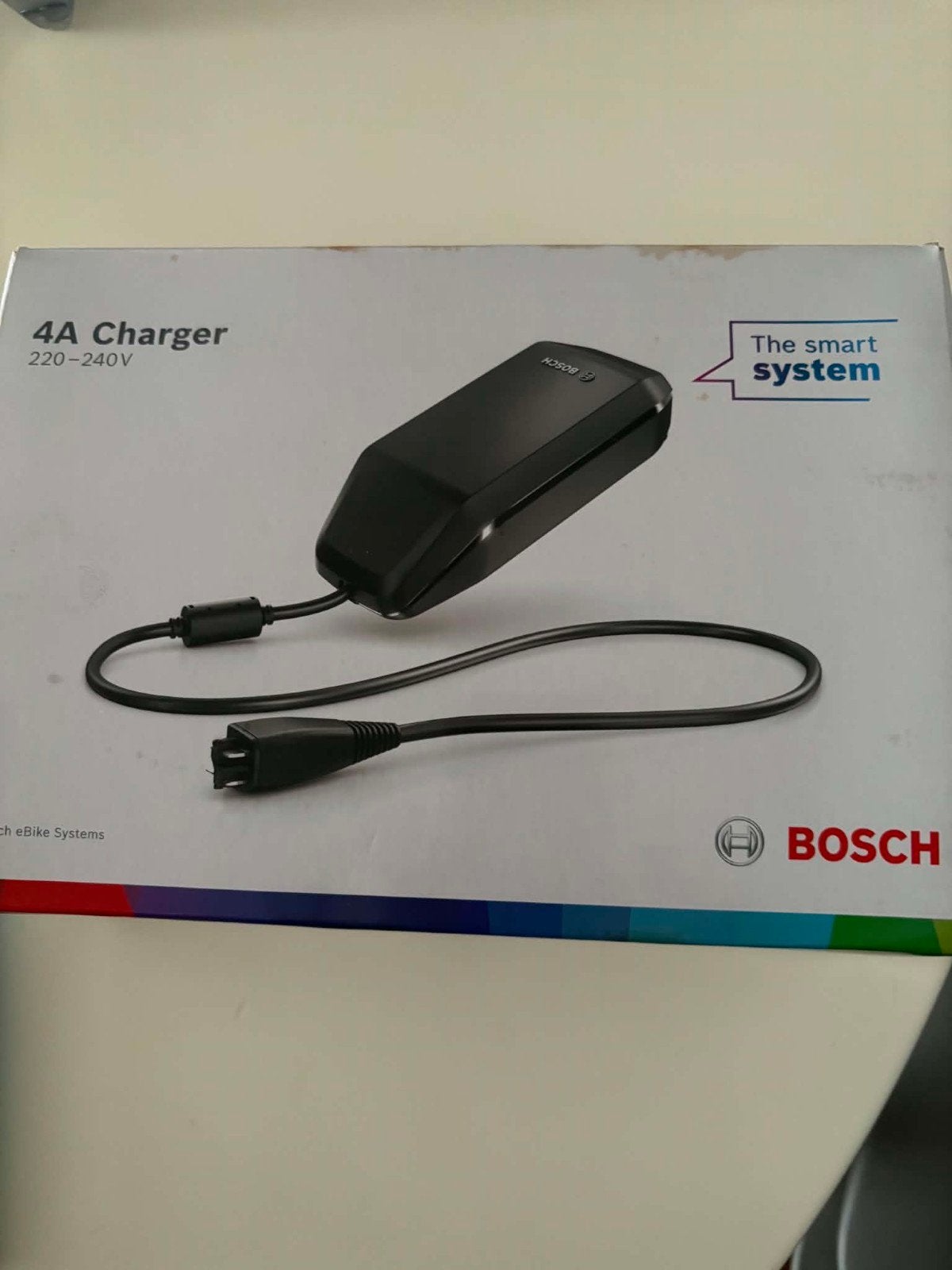 Nieuwe oplader voor elektrische fiets merk Bosch, Ophalen