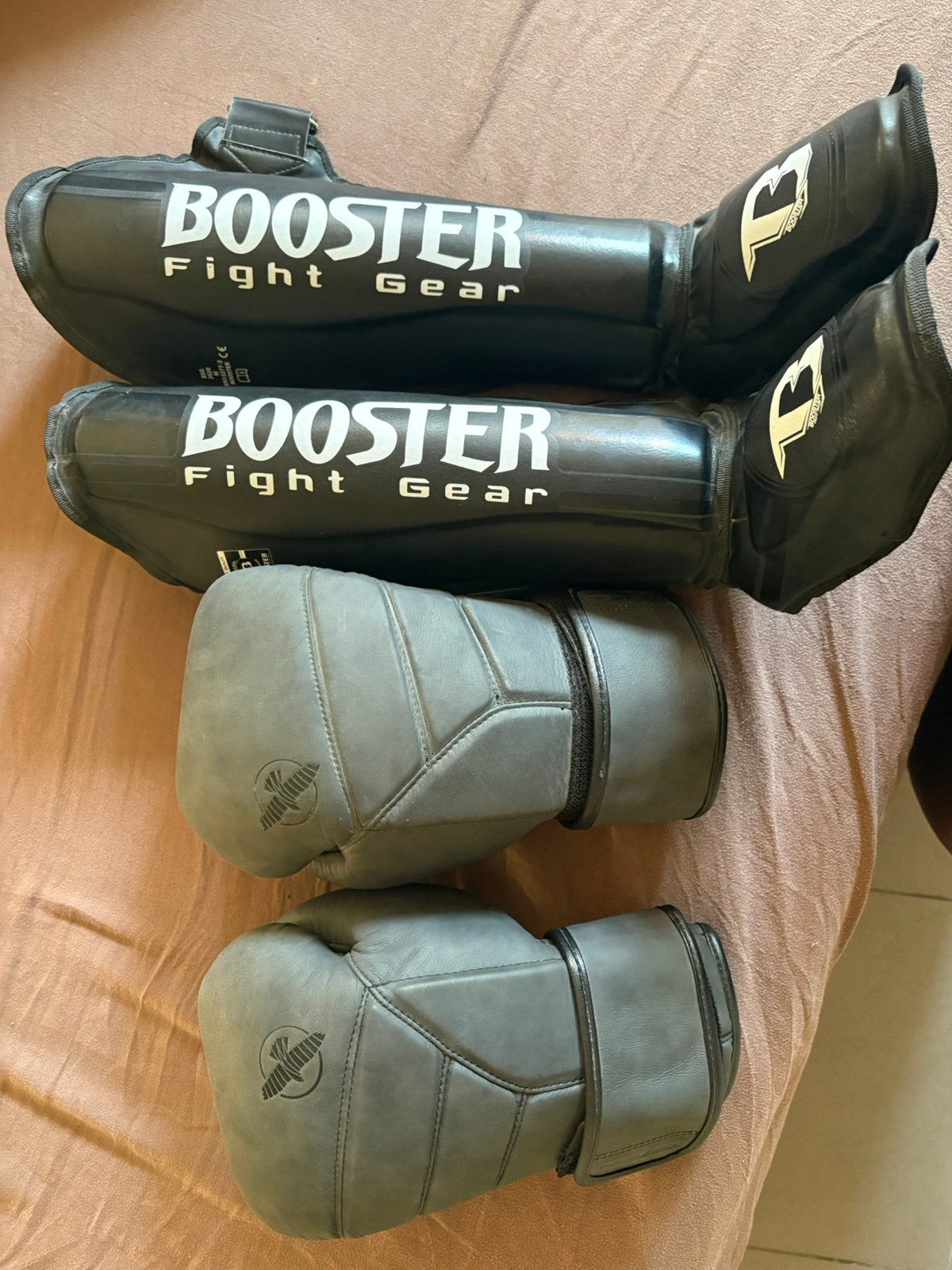 Boksgerief, Enlèvement, Neuf, Gants de boxe