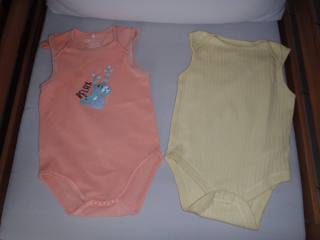 1 set van 2 rompers maat 80, Ophalen of Verzenden, Zo goed als nieuw, Jongetje, Nacht- of Onderkleding