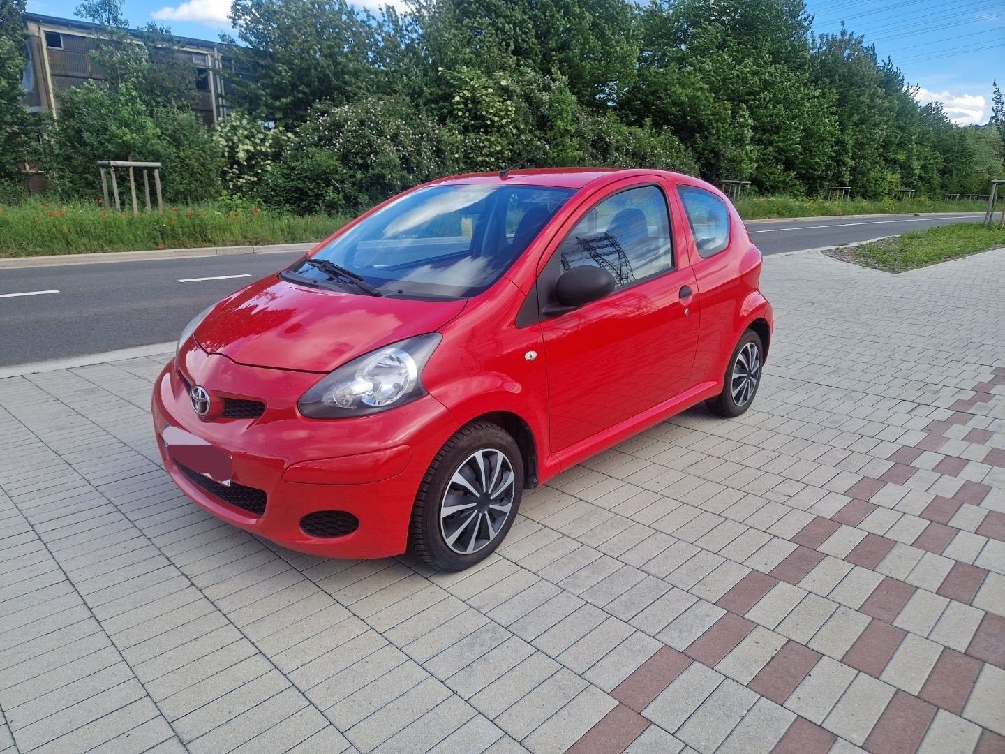 Toyota aygo 1.0i essence pret a immatriculer 89000km, Autos, Rouge, Euro 5, Achat, 50 kW