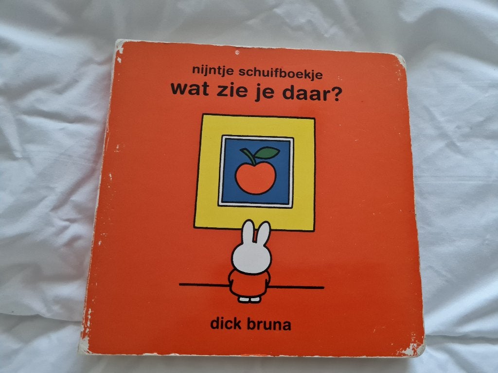 Boek - Nijntje schuifboekje- wat zie je daar ?, Ophalen of Verzenden