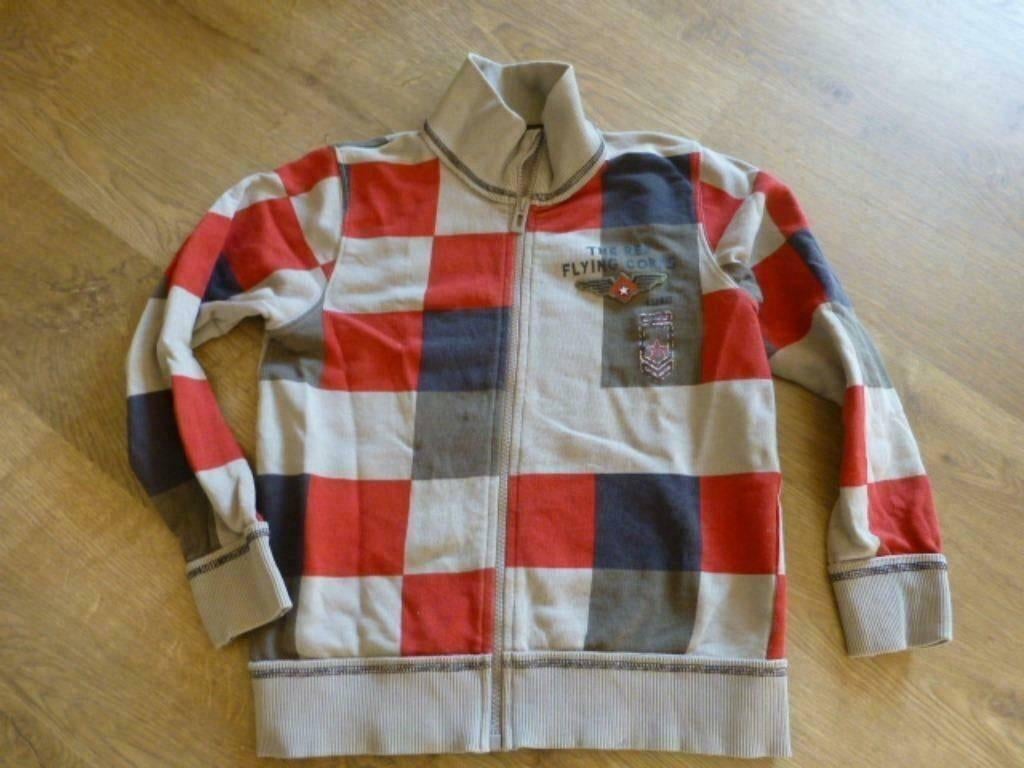 trui / vest met legermotief van Esprit maat 128, Kinderen en Baby's, Kinderkleding | Maat 128, Gebruikt, Trui of Vest, Ophalen of Verzenden