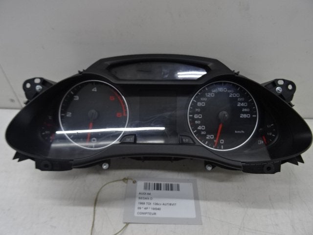 COMPTEUR DE VITESSE Audi A4 (B8) (8K0920930C), Auto-Union-Straße  1,
85057  Ingolstadt, DE, Info@audi.de, Audi, Utilisé