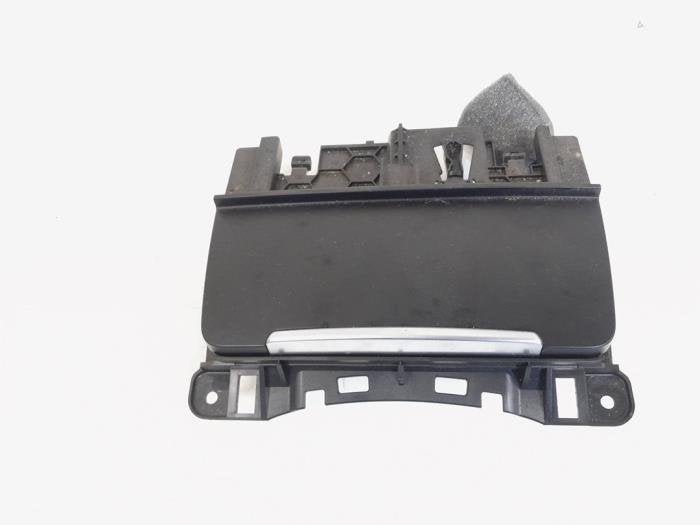 Cendrier avant d'un Audi A4, -, 3 mois de garantie, Audi, Utilisé