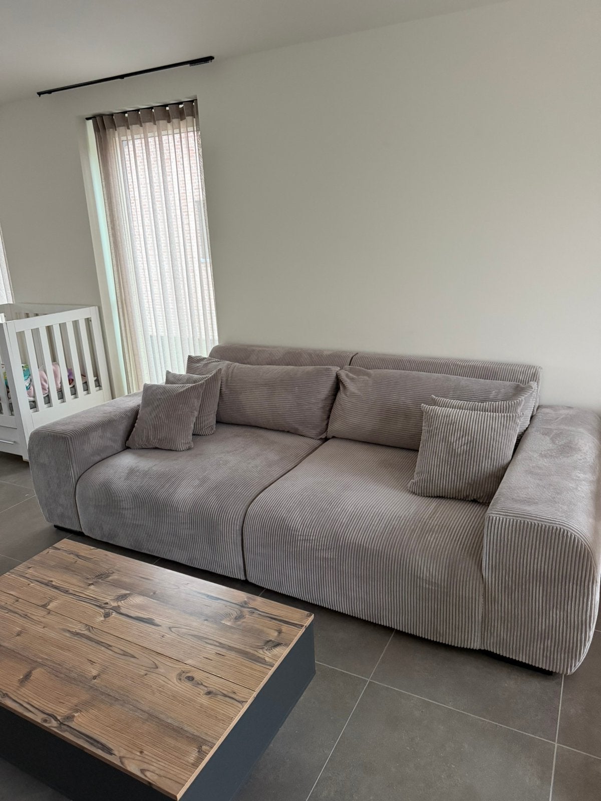 Zeer comfortabele diepe bank (nieuwstaat), Huis en Inrichting, Ophalen, Zo goed als nieuw