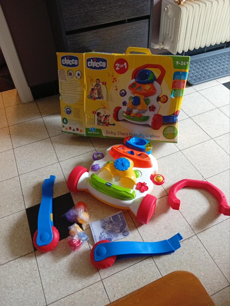 „Chicco” walker als nieuw., Kinderen en Baby's, Ophalen, Zo goed als nieuw, 6 maanden tot 2 jaar