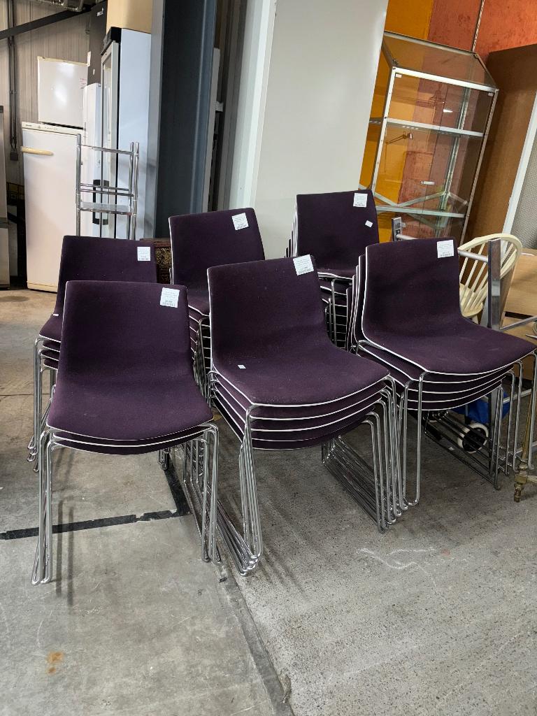 32 Chaises design Arper – tissu violet structure chromée, Enlèvement ou Envoi, ., Autres couleurs, Arper