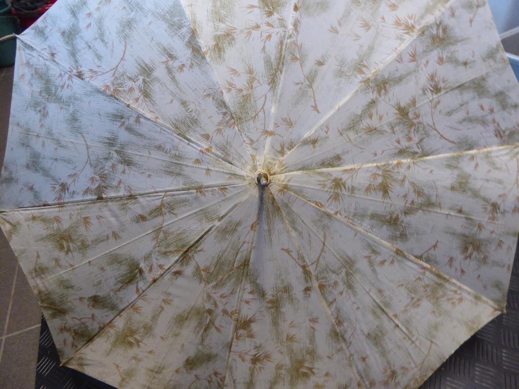 Oude parasol, Antiek en Kunst, Ophalen