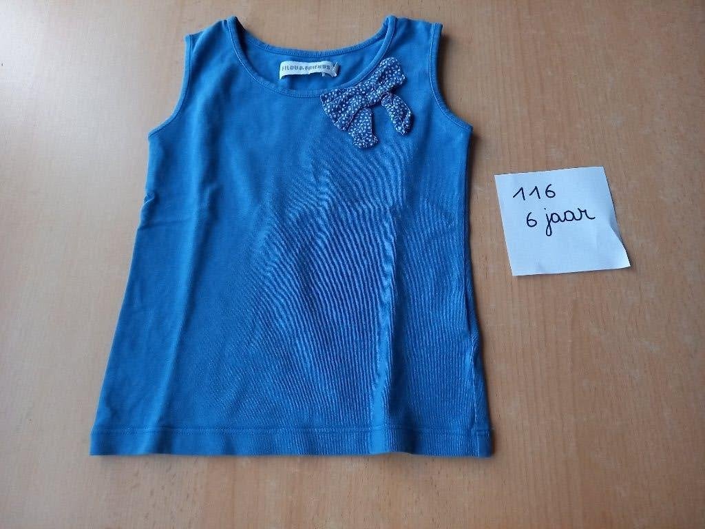 Paquet de t-shirts en parfait état pour fille taille 116, Enlèvement ou Envoi, Chemise ou À manches longues, Comme neuf, JBC.