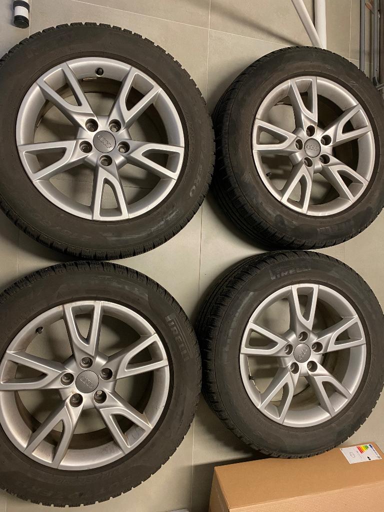 Pneus d'hiver Audi Q3 avec jantes d'origine, Pneus et Jantes, Pneus hiver, Véhicule de tourisme, Autre