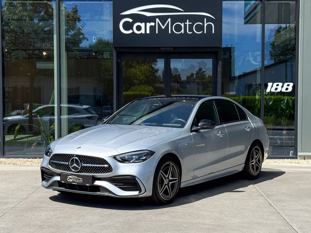 Mercedes-Benz C 300 e AMG 4MATIC - PANO  | ACC | BURMESTER, Automaat, Testrit aan huis, 230 kW, Hybride Elektrisch/Benzine