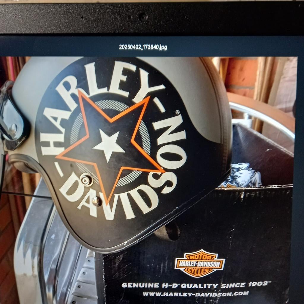 Helm, Ophalen