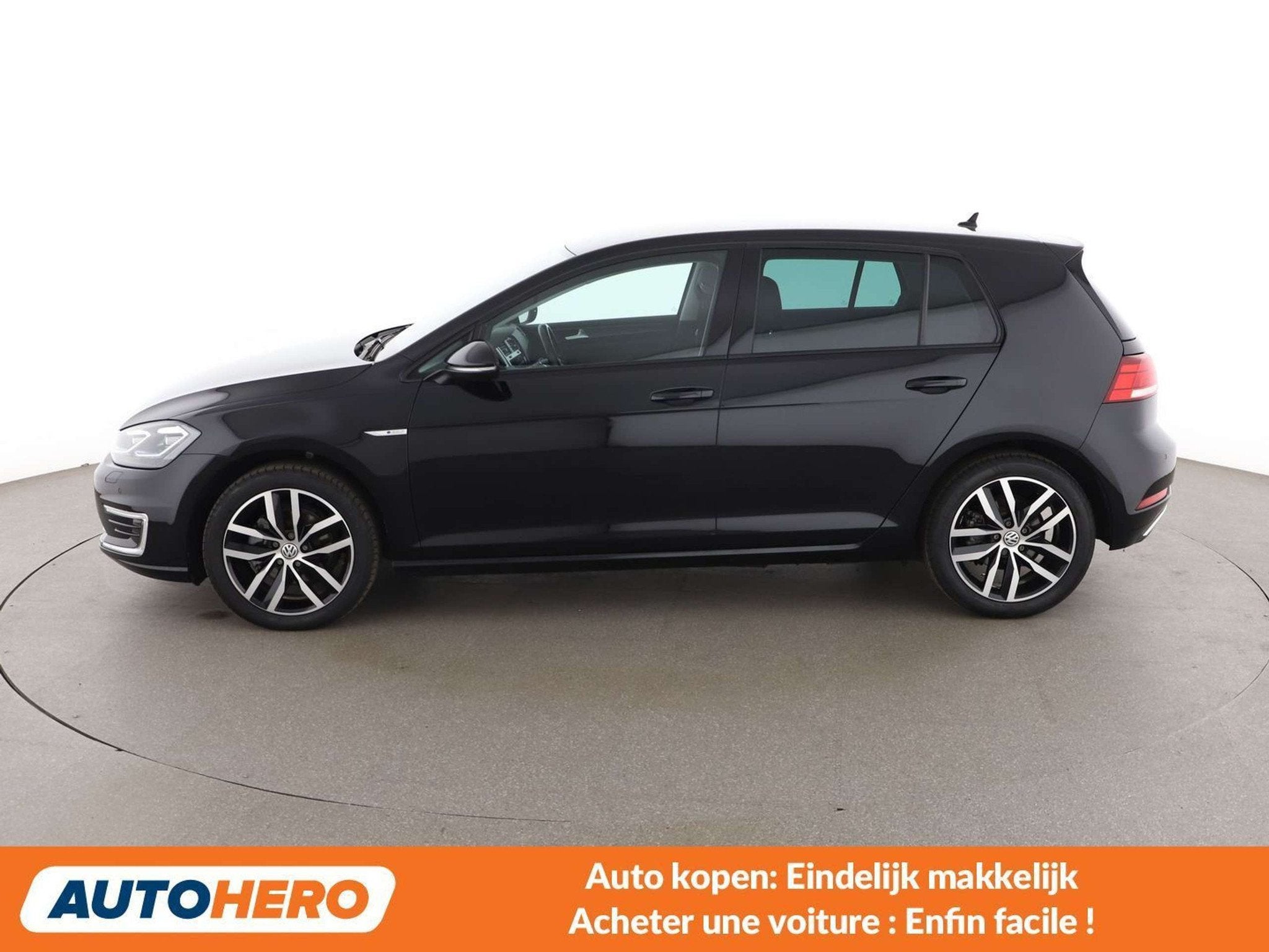 Volkswagen Golf electric drive 100 kW (automatique), Autos, 100 kW, Achat, https://public.car-pass.be/vhr/5a893dfe-d0e6-430a-a955-a9795372ab46