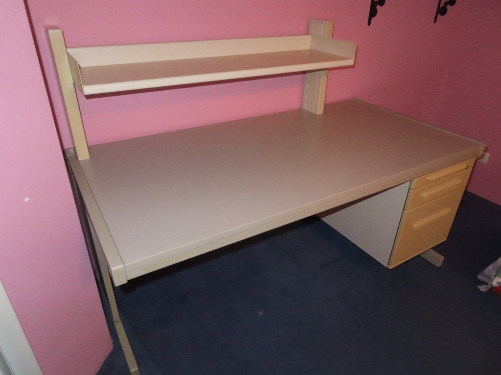 Beau bureau costaud 160 cm large, Enlèvement, Réglable en hauteur, Utilisé, Métal