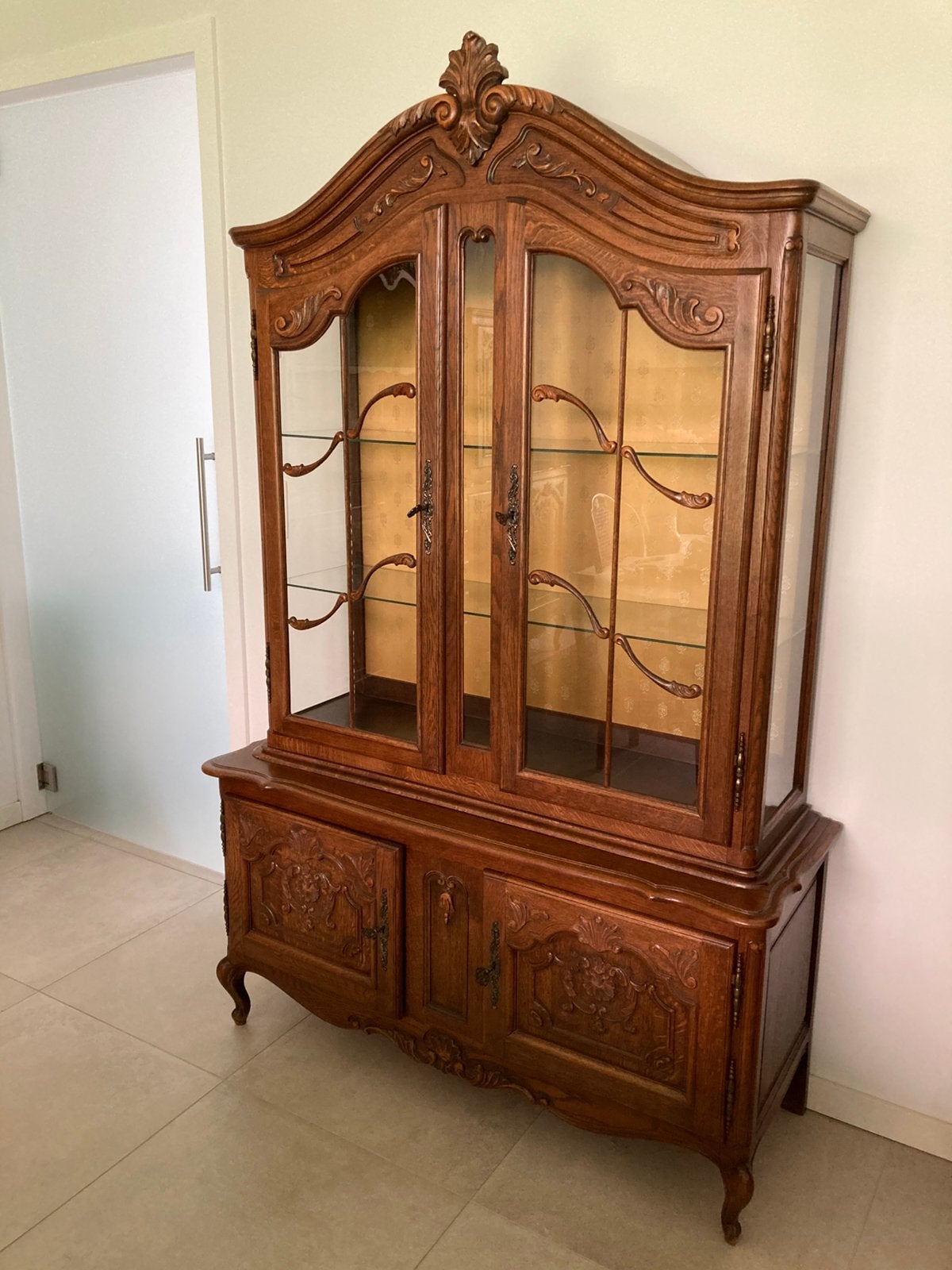 Vitrinekast eik - stijl Louis XV - vintage ‘70, Ophalen