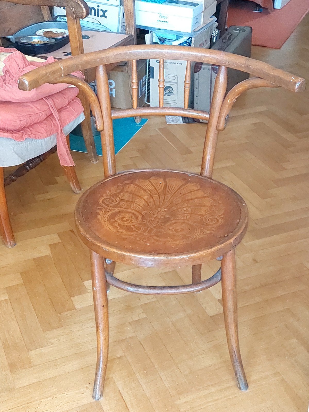 Chaise Bistrot CAMBIER ( Ath- Belgique), Enlèvement
