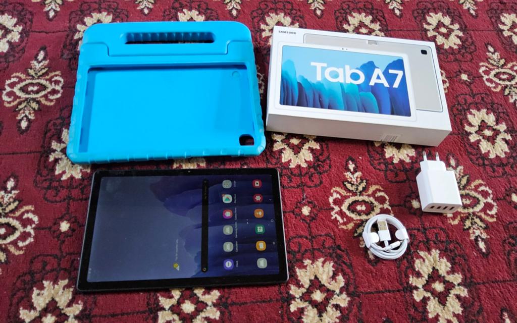 Samsung Galaxy Tab A7 10 pouces, presque neuf avec accessoir, Informatique & Logiciels, Android Tablettes, Enlèvement ou Envoi
