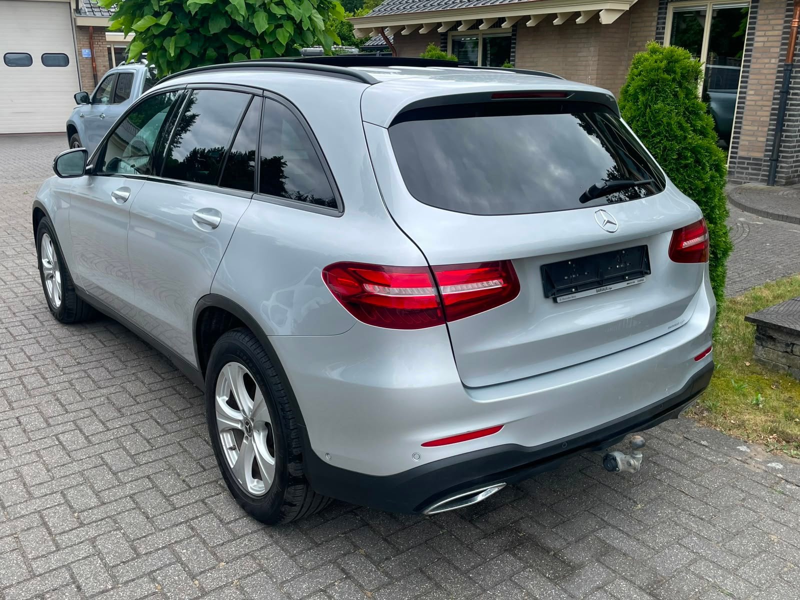 Mercedes-Benz GLC 220 d 4MATIC AMG LINE PANO NAVI CAMERA LED, Cuir, Argent ou Gris, Achat, Entreprise
