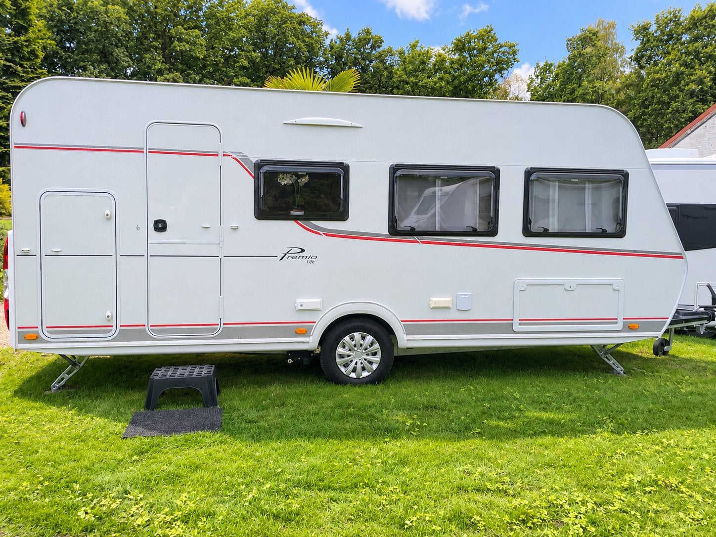 6 persoons caravan Burstner 490, Mover, stapelbed, 2025, Stapelbed, Bedrijf, Bürstner, Tot en met 6