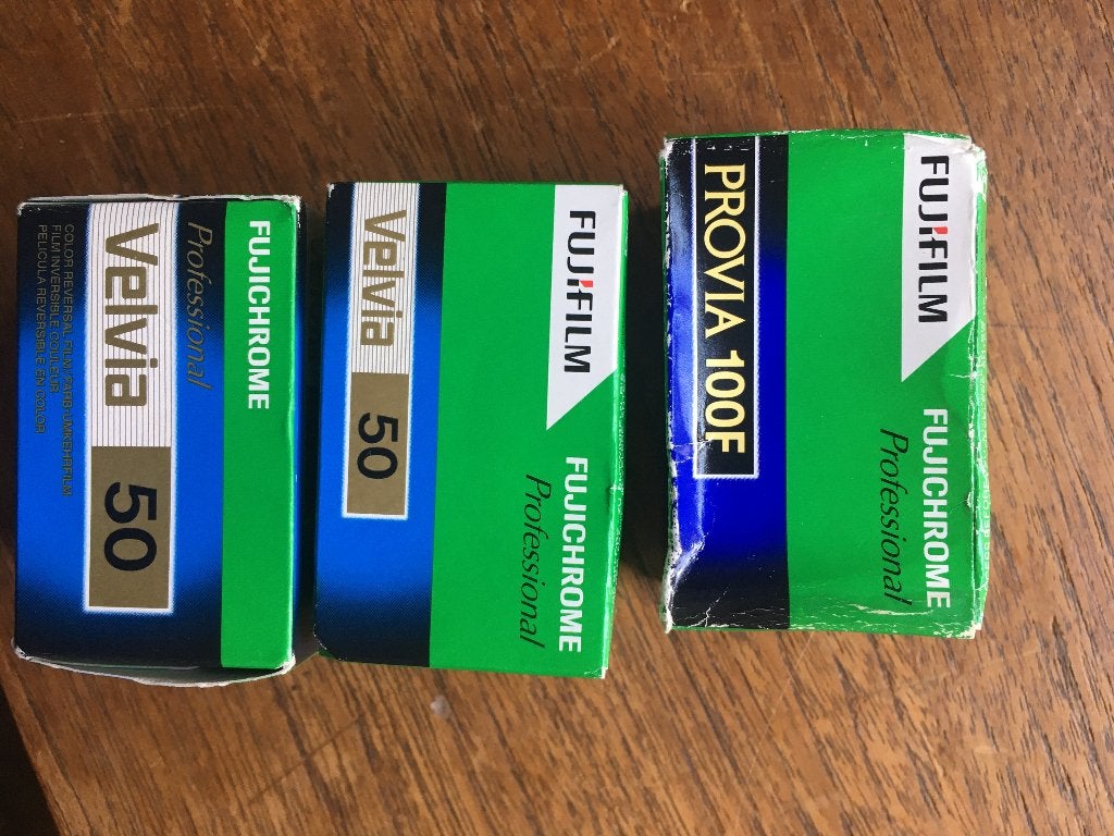 expired fujichrome provia en velvia 35mm, Ophalen of Verzenden, 35mm film