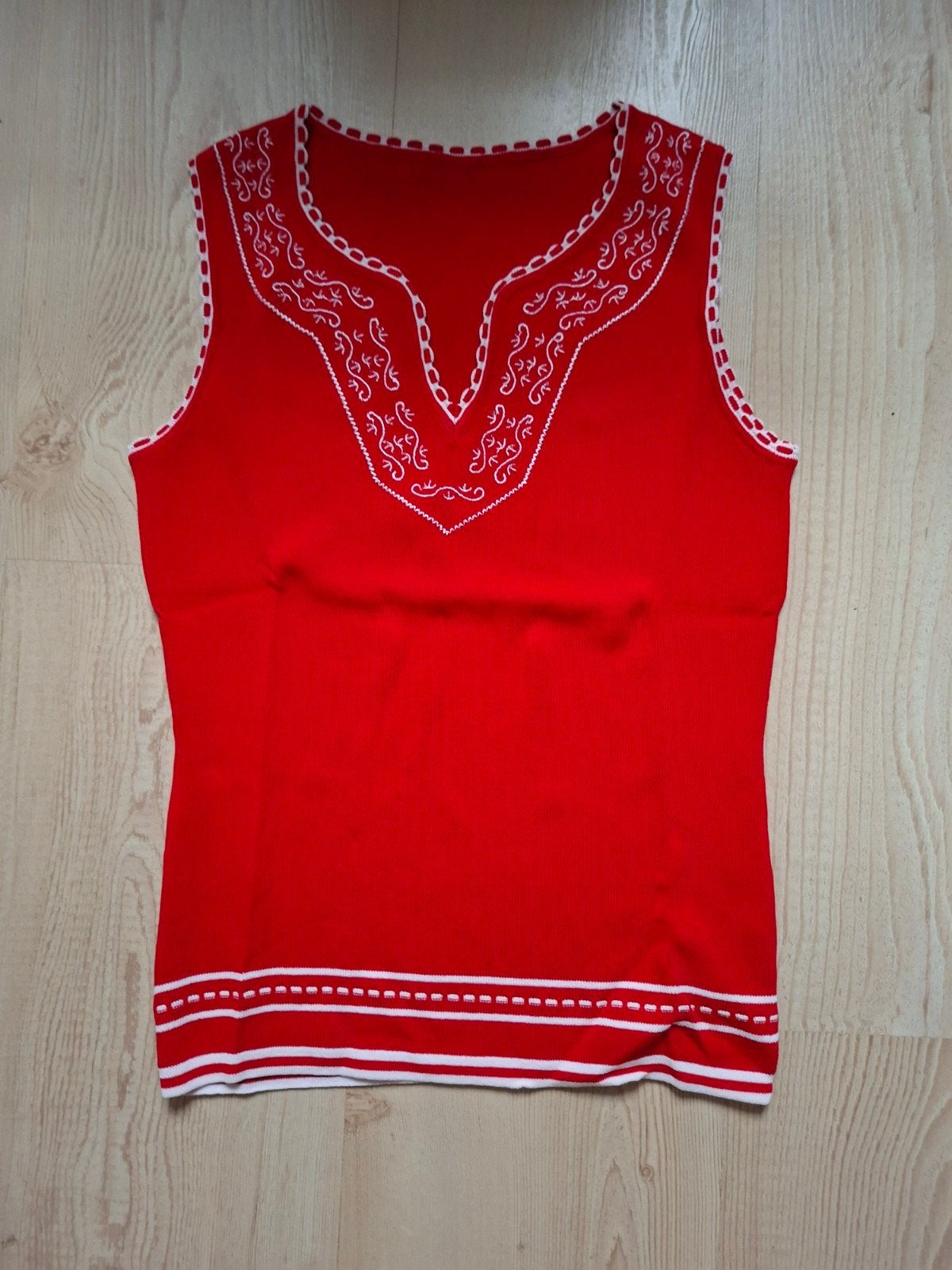 Top rouge, Enlèvement ou Envoi, Taille 36 (S), Rouge