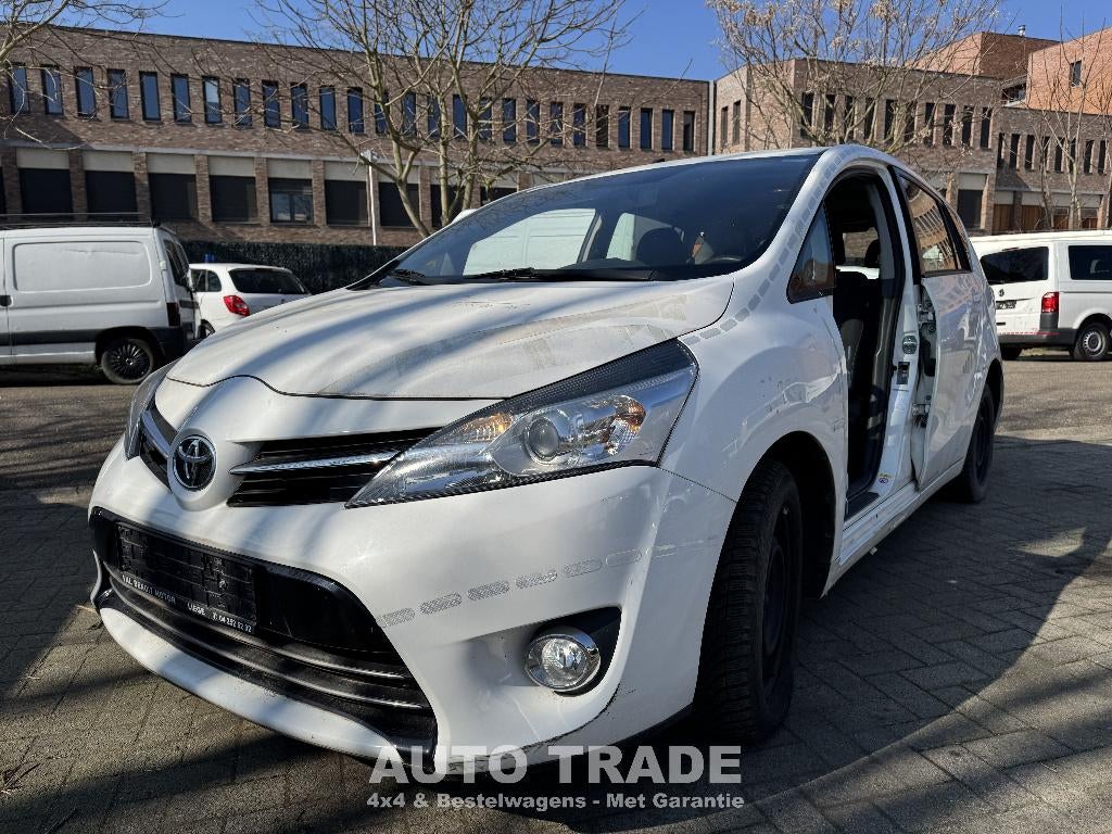 Toyota Verso | 1.6D | Euro 6b | 92000km | Zo meenemen, Autos, Toyota, Achat, Entreprise, Boîte manuelle, Noir
