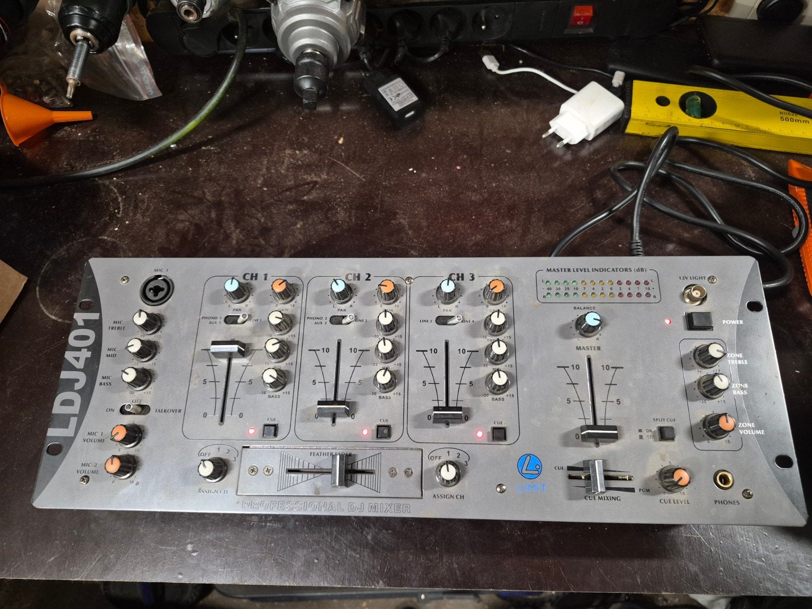 LIMIT LDJ401 DJ Mixer mengpaneel, Ophalen, Gebruikt, Minder dan 5 kanalen, Microfooningang