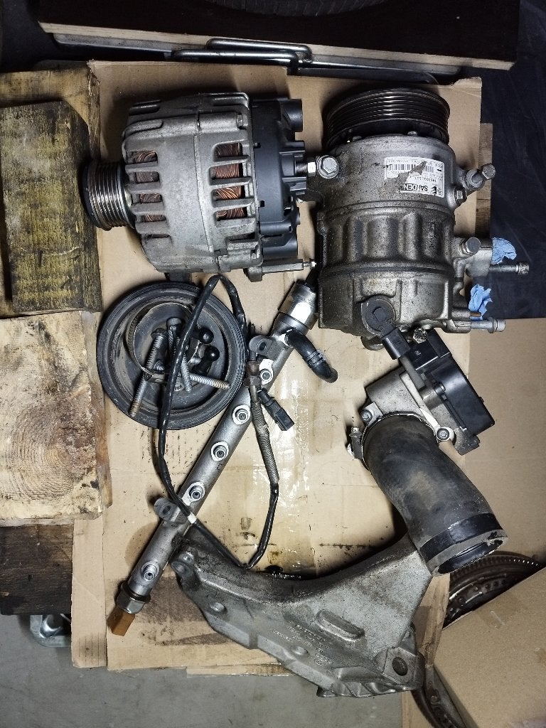 PIECE MOTEUR AUDI A3 GOLF 6 TDI 1.6, Enlèvement, Utilisé, Audi