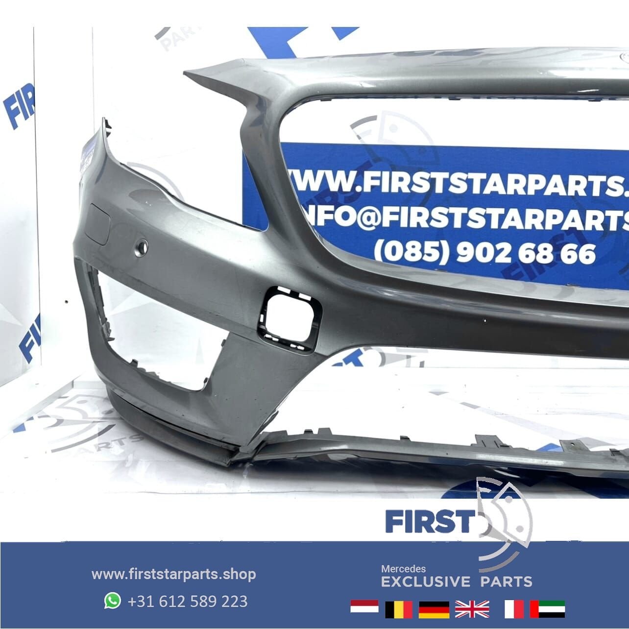 W156 X156 GLA AMG VOORBUMPER GRIJS + KOPLAMP SPROEIERS 2013-, Gebruikt, -, Voor, Ophalen of Verzenden