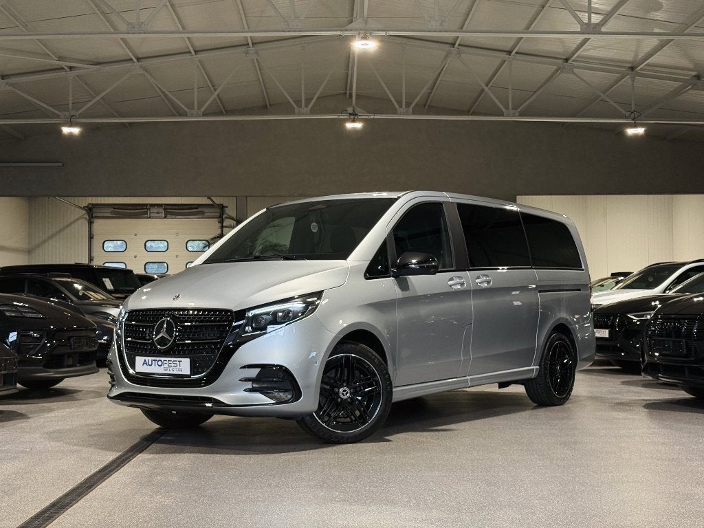 Mercedes-Benz V300d 4Matic AMG-Line | utilita cabine double, Autos, Mercedes-Benz, Cuir, Argent ou Gris, Euro 6, Entreprise