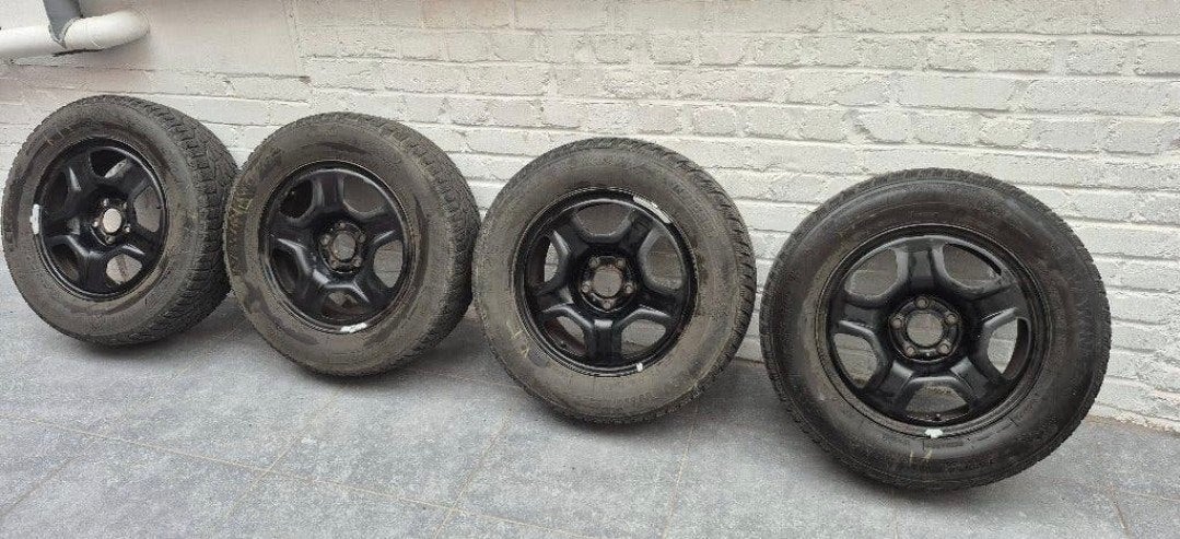 PNEUS HIVER + JANTES 215 65 16, Hobby en Vrije tijd, Ophalen, Gebruikt, Auto