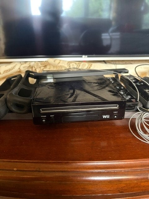 Wii met spelletjes, Games en Spelcomputers, Ophalen, Gebruikt, Met 2 controllers, Met games